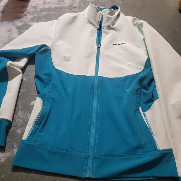 Patagonia In Traverse Hybrid Soft Shell Jacket  arctic mint sz Small - Picture 1 of 3